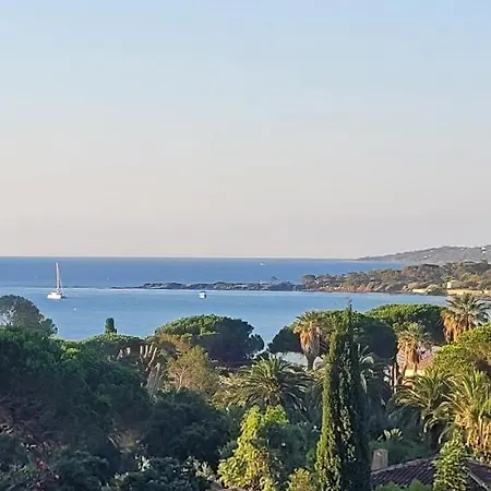 Larimar Etablissement- 200 M De La Apartment Sainte-Maxime