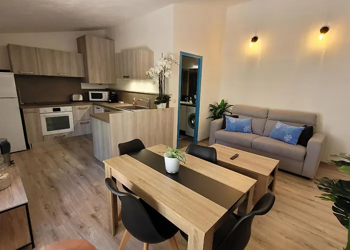 Larimar Etablissement- 200 M De La Апартаменты *