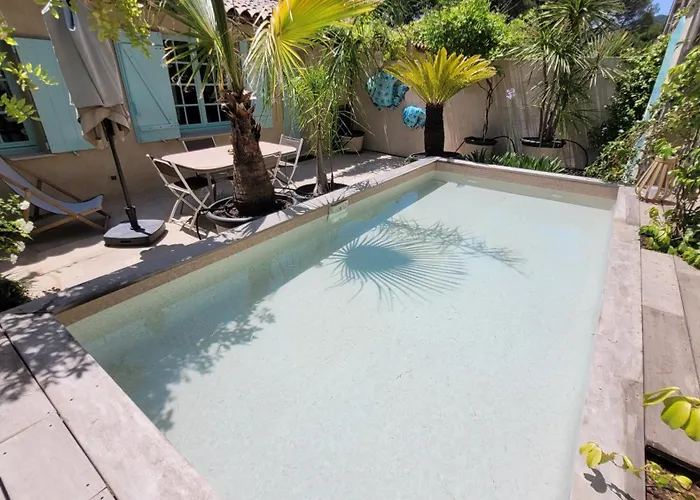 Апартаменты Larimar Etablissement- 200 M De La