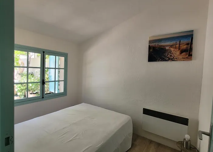 Апартаменты Larimar Etablissement- 200 M De La *